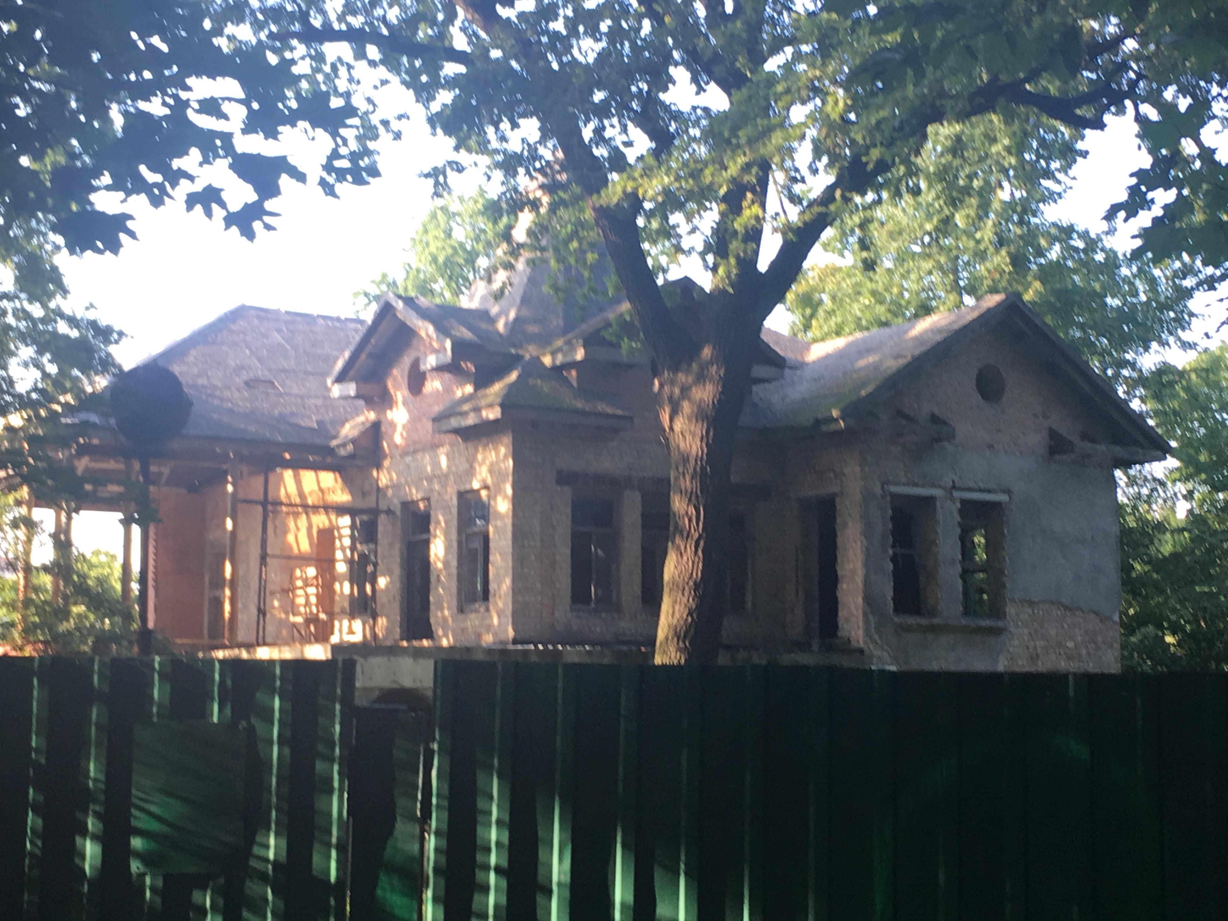 Фасад будівлі