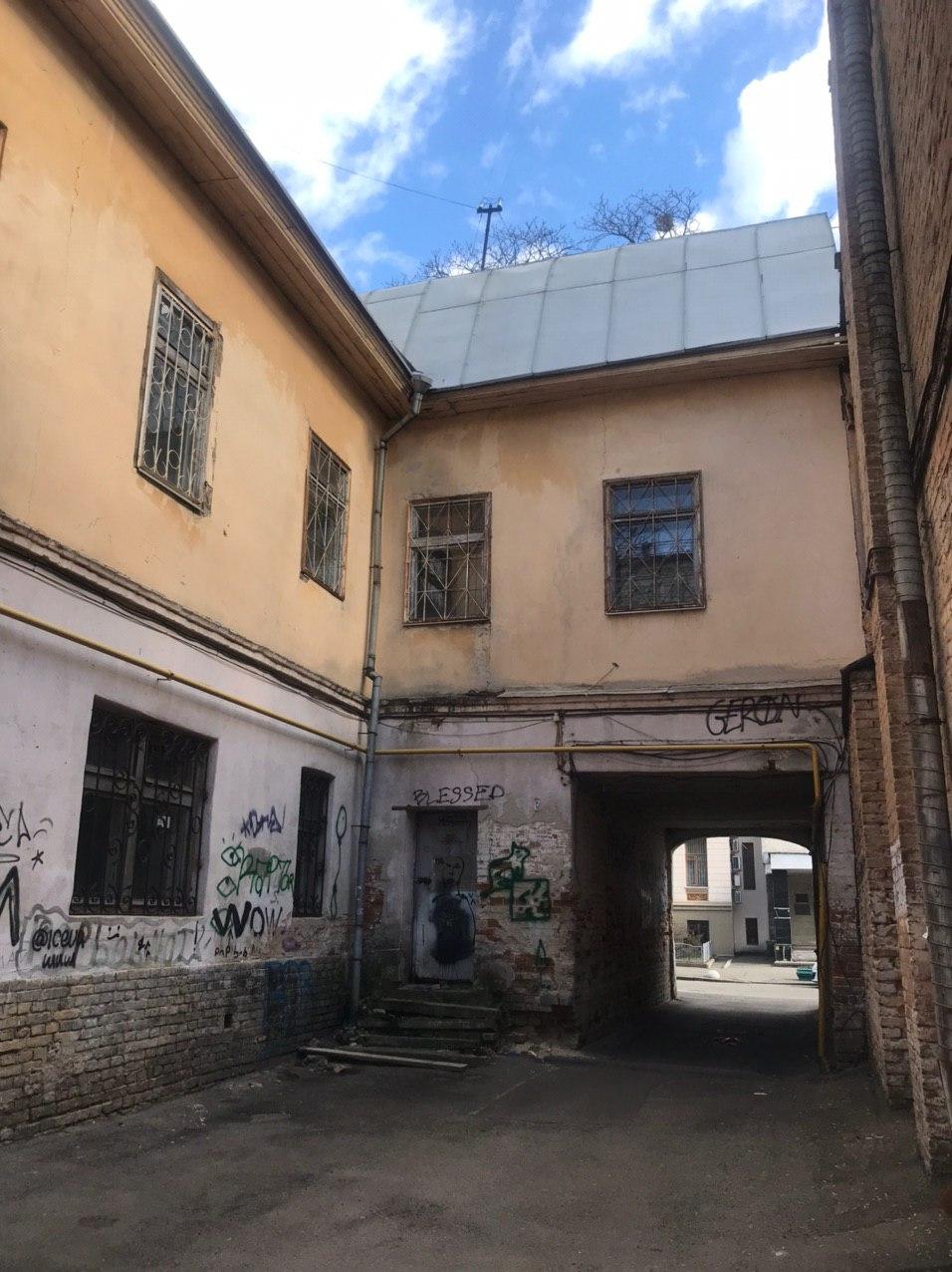 Внутрішній двір