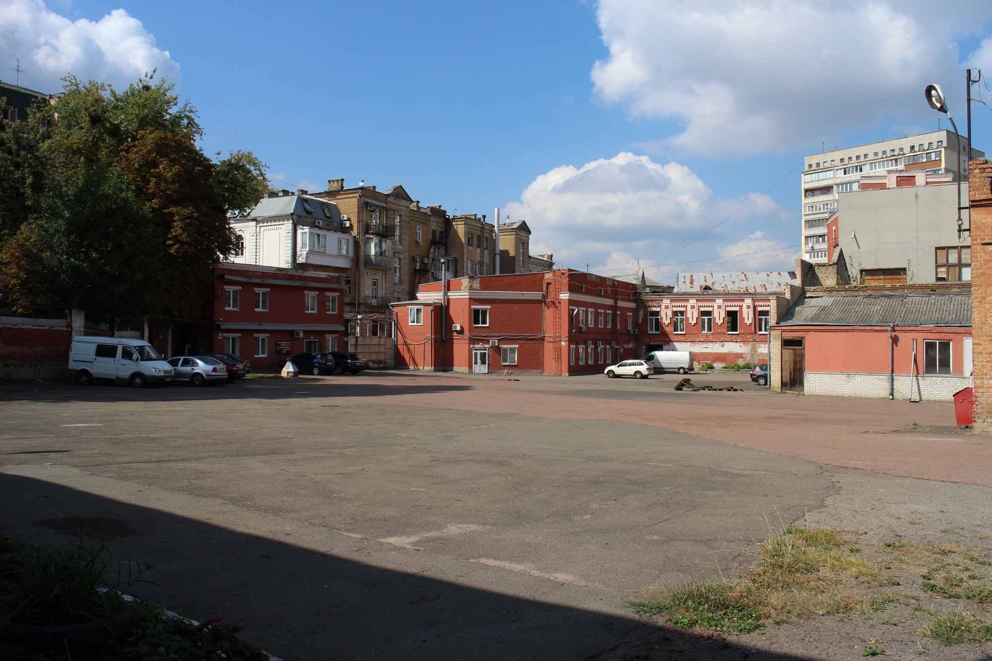 Північно-східний фасад