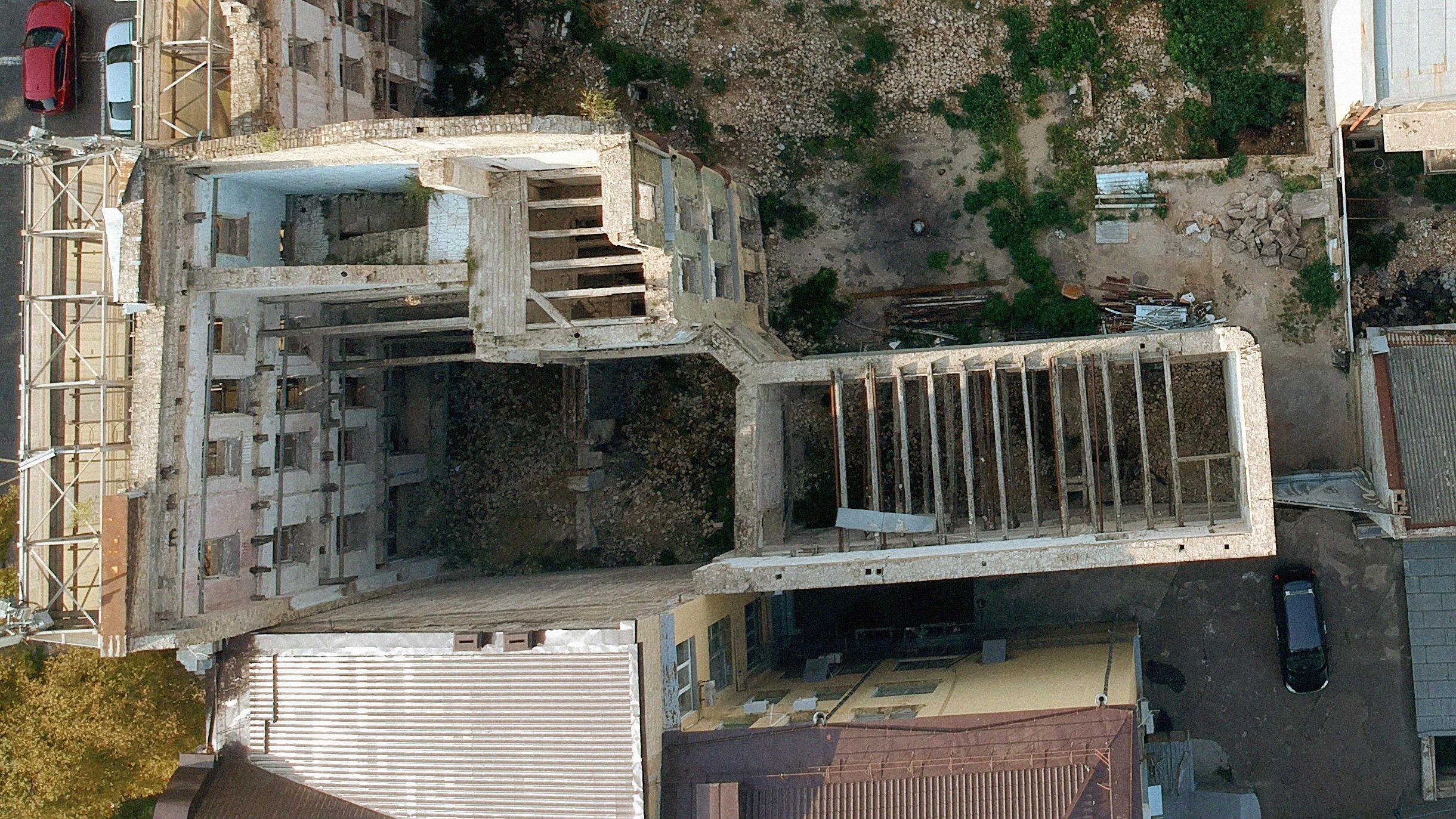 Прибутковий будинок з торгівельними приміщеннями