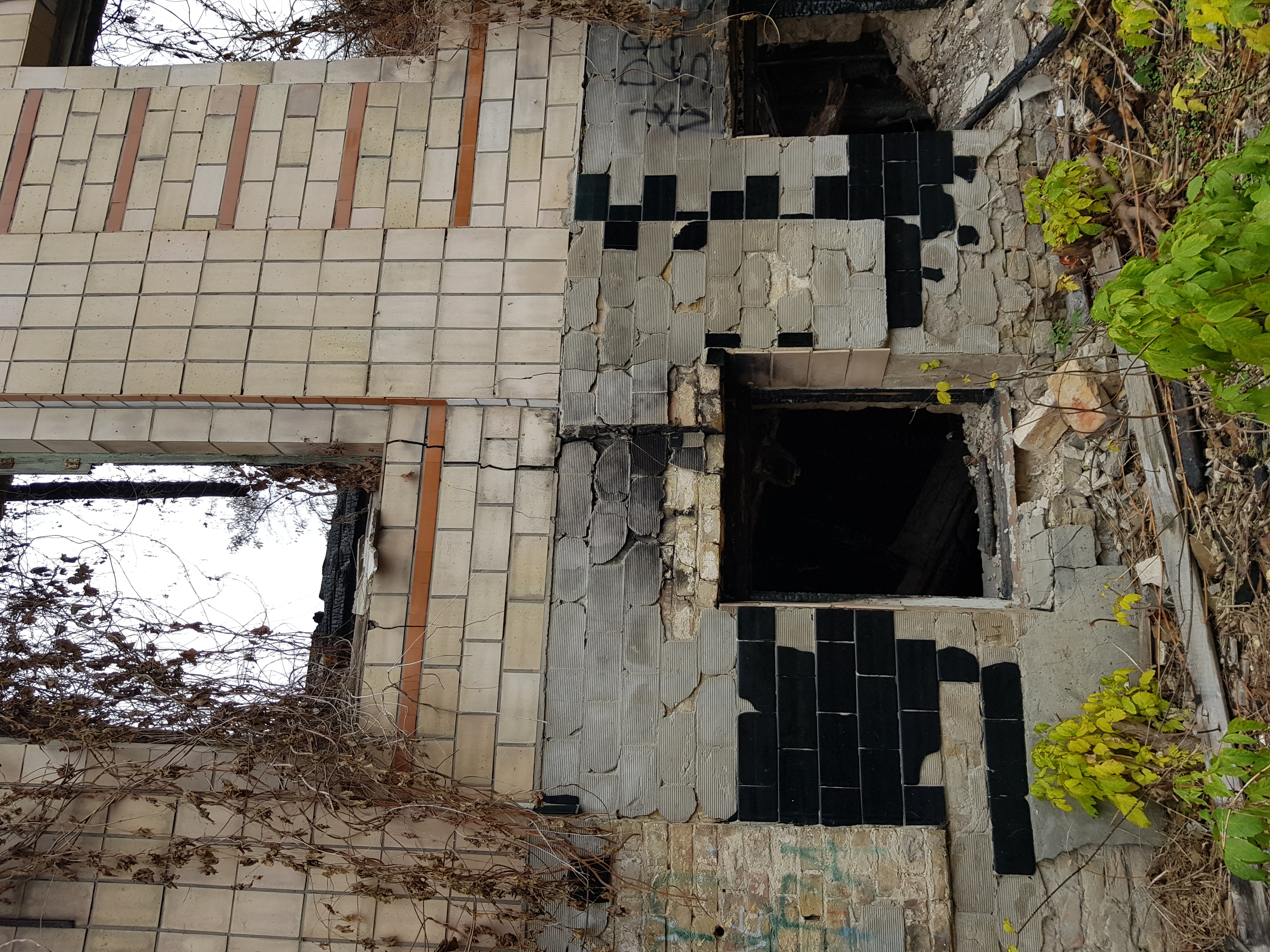 Екстер'єр будівлі у 2019 році